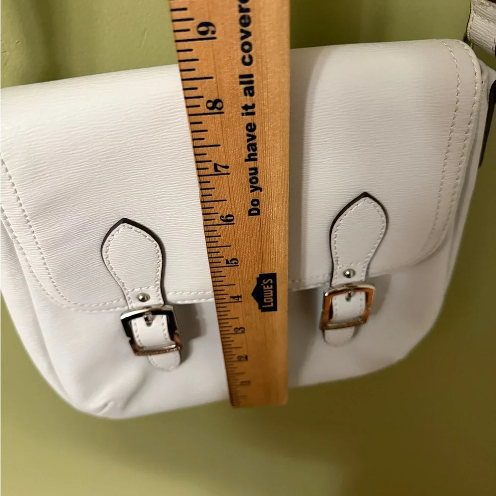 Tignanello White Adjustable Crossbody Bag Leather Purse Satchel Magnetic Closure
